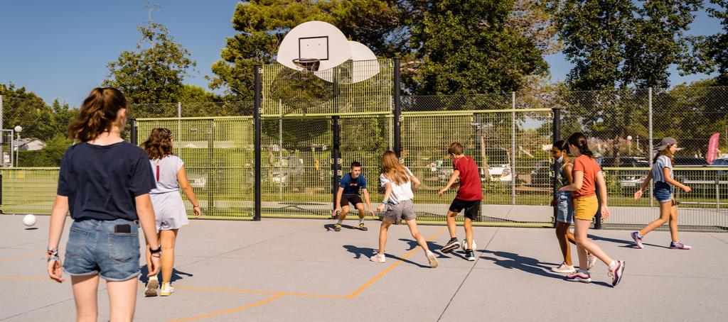 Terrain de sports au camping Mer et Soleil d'Oléron