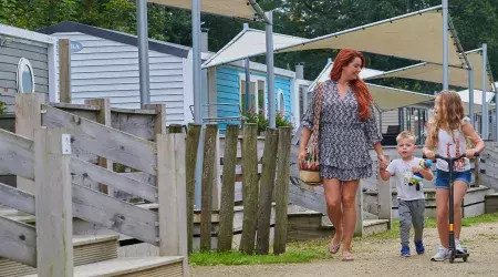 Famille au camping de Meerwijck aux Pays-Bas
